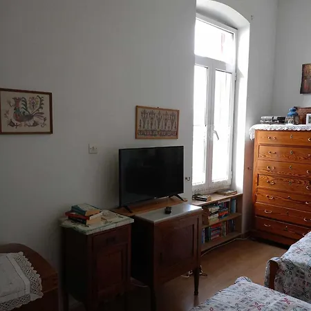Lilia Apartment *