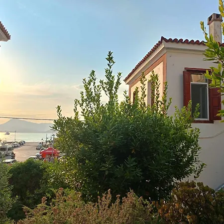 Apartment Lilia Poros Town