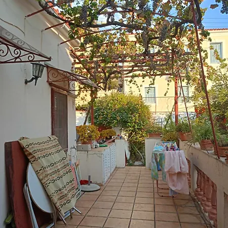 Apartment Lilia Poros Town